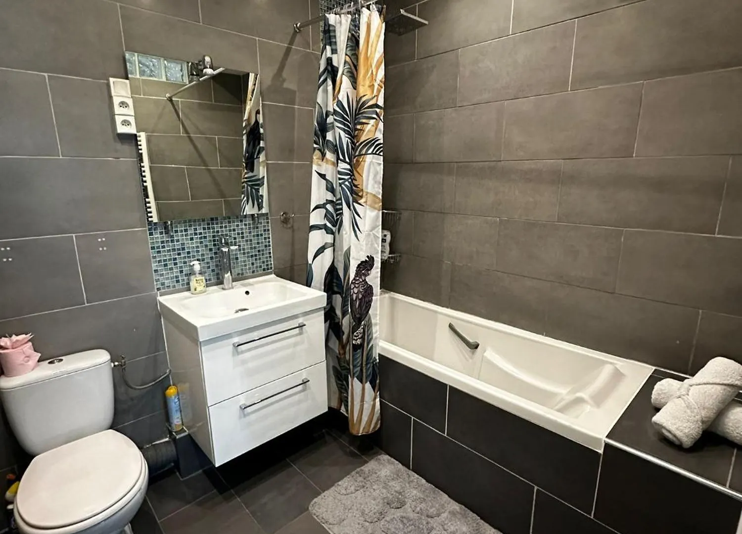 Cosy Studio Beaubourg Paris Centre Guest house